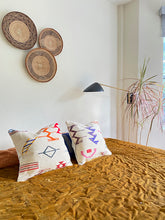 Load image into Gallery viewer, Motif Kilim Pillow
